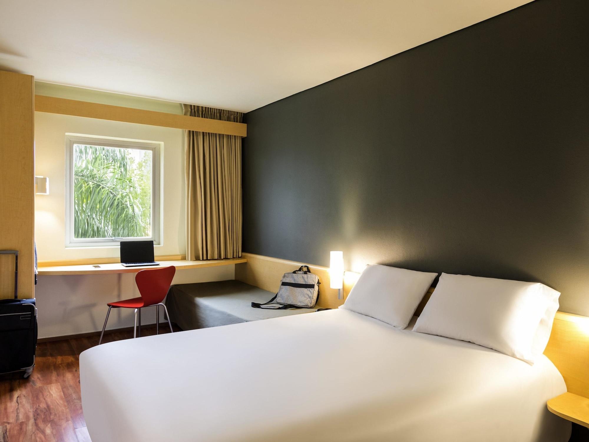 Ibis Monterrey Valle San Pedro Garza Garcia Exterior photo