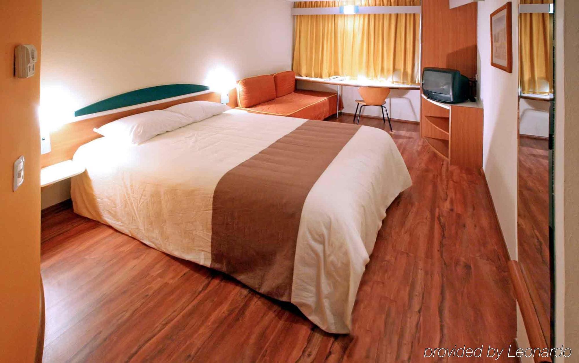 Ibis Monterrey Valle San Pedro Garza Garcia Exterior photo