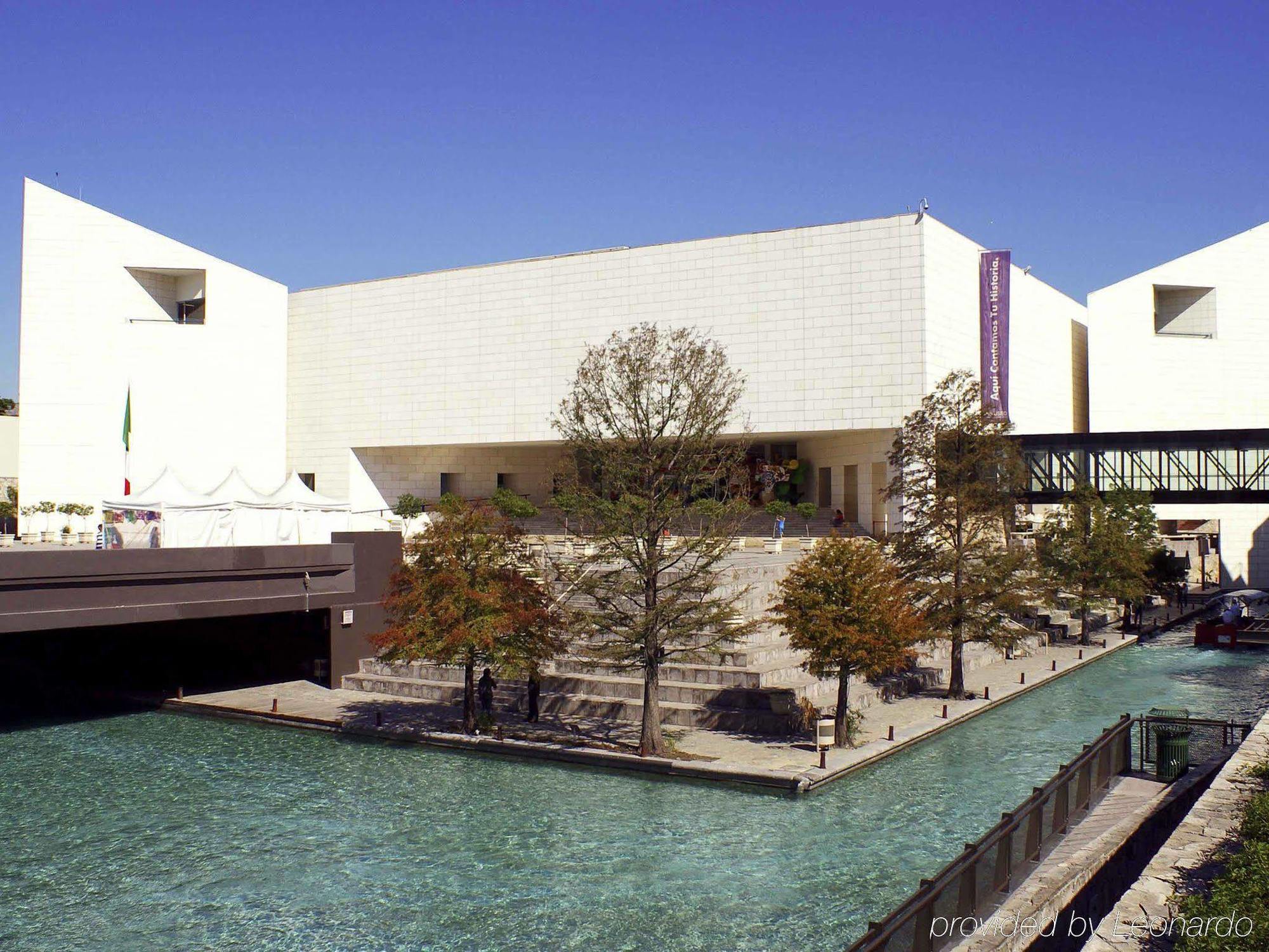 Ibis Monterrey Valle San Pedro Garza Garcia Exterior photo